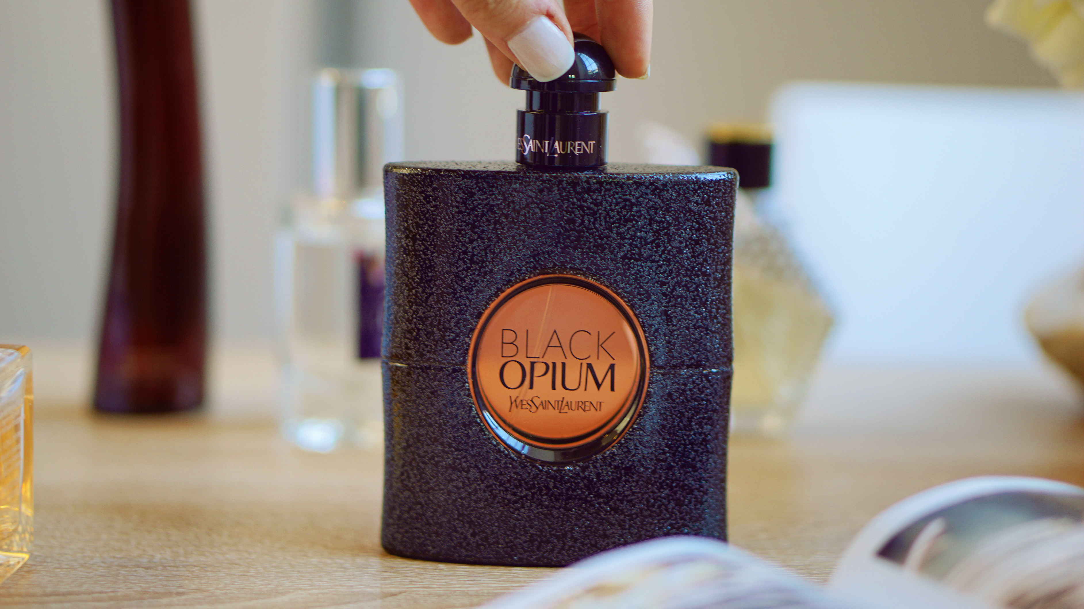 bonjourblondie black opium