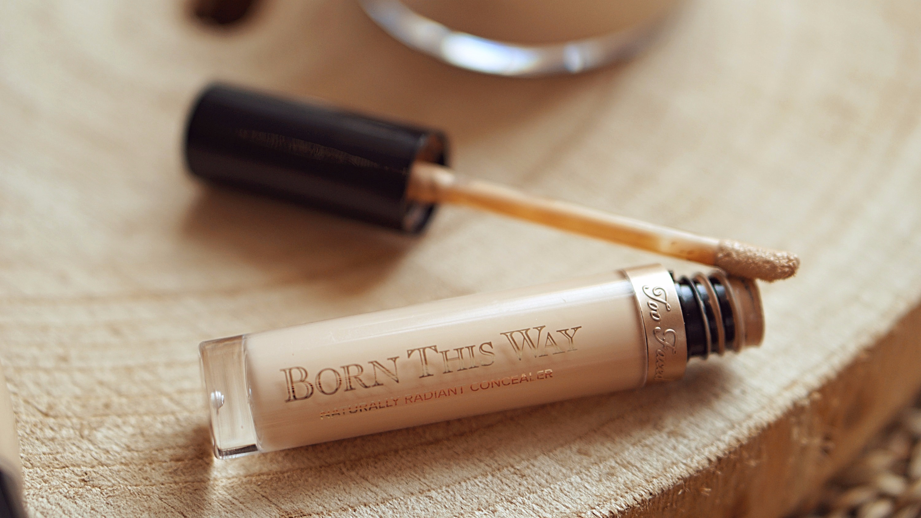 Top & Fop OCTOBRE bonjourblondie anti cernes born this way too faced avis